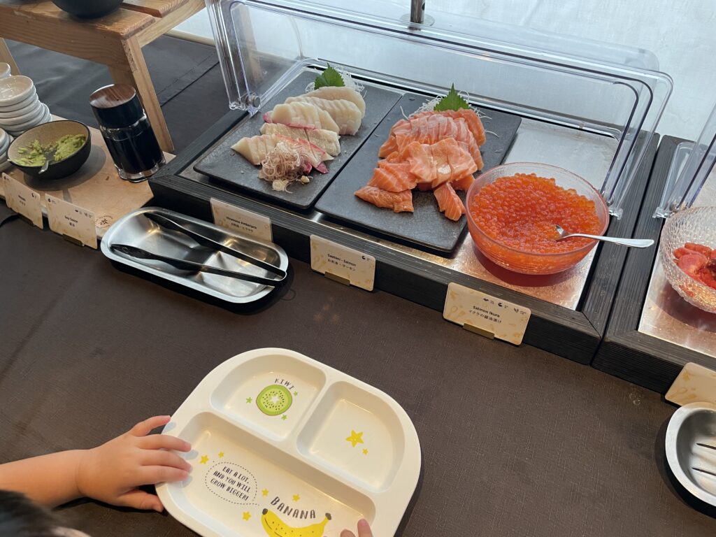 木ニセコの朝食ビュッフェ、海鮮が楽しめる