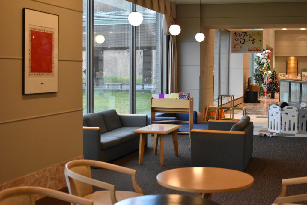 グリーンピア大沼ラウンジ写真