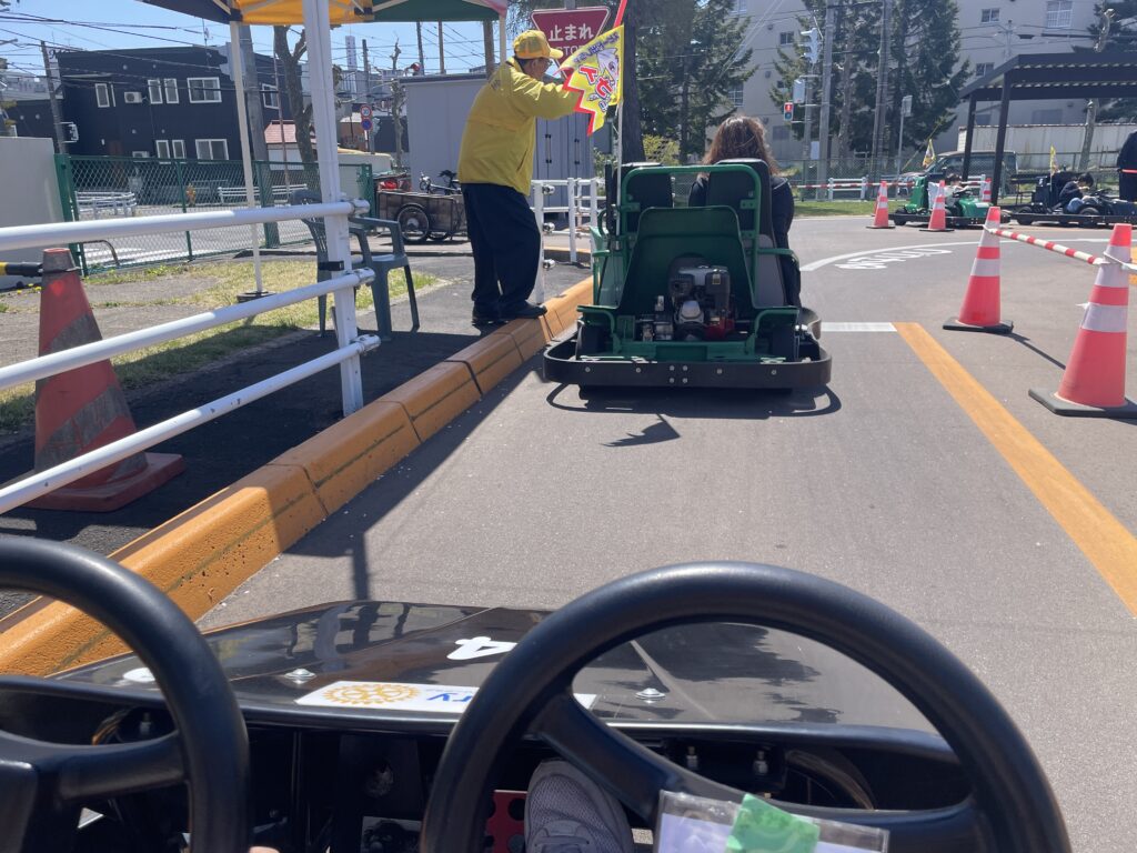 梁川交通公園のゴーカートコースの写真