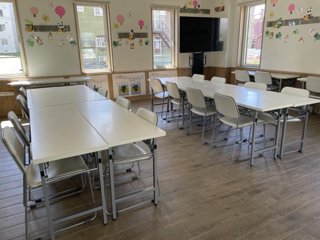 梁川交通公園の休憩所の写真